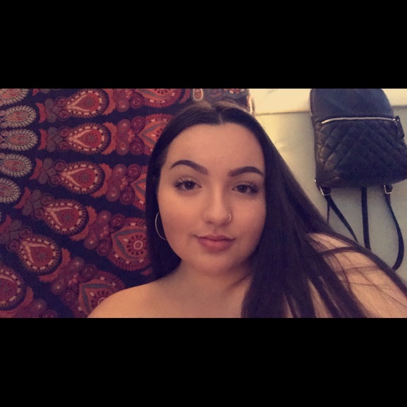 Meet your Posher, Tess - Picture 1 of 1